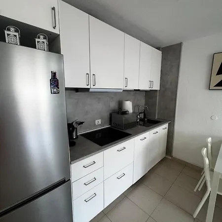 Tagora Del Guayero * Los Cristianos (Tenerife)